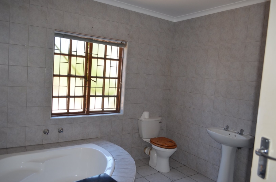 To Let 1 Bedroom Property for Rent in Bodorp Western Cape